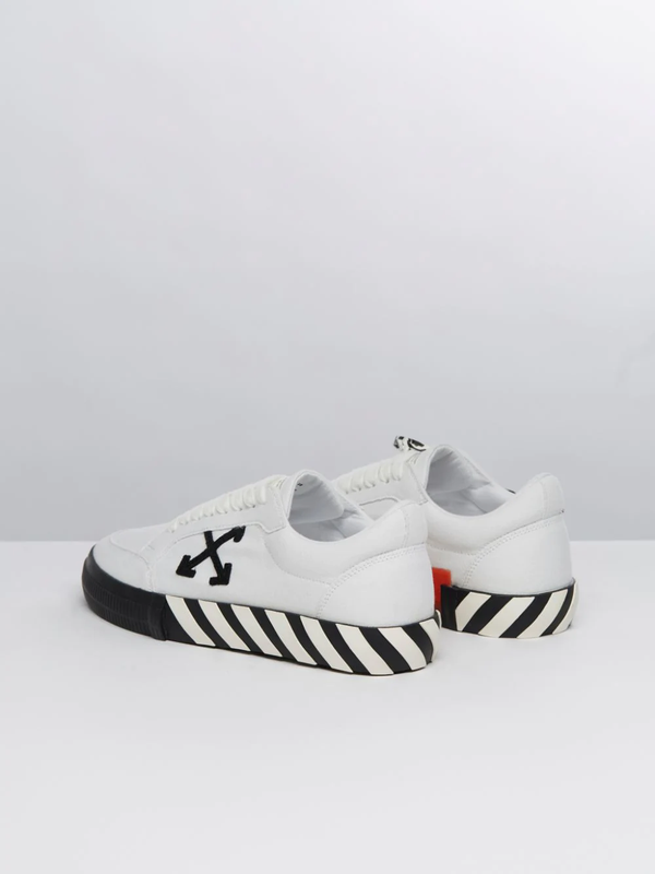 Off-White Low Vulcanized Sneakers White/Black