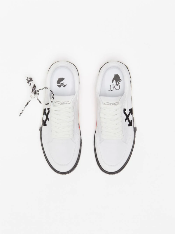Off-White Low Vulcanized Sneakers White/Black
